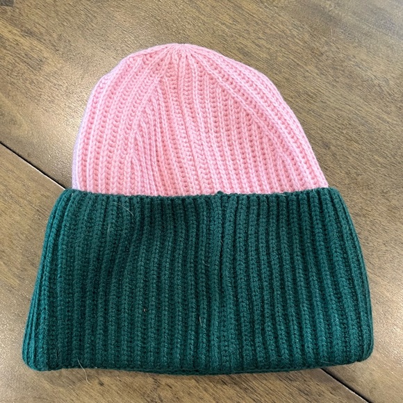 NWOT Victoria’s Secret toque - Picture 2 of 2